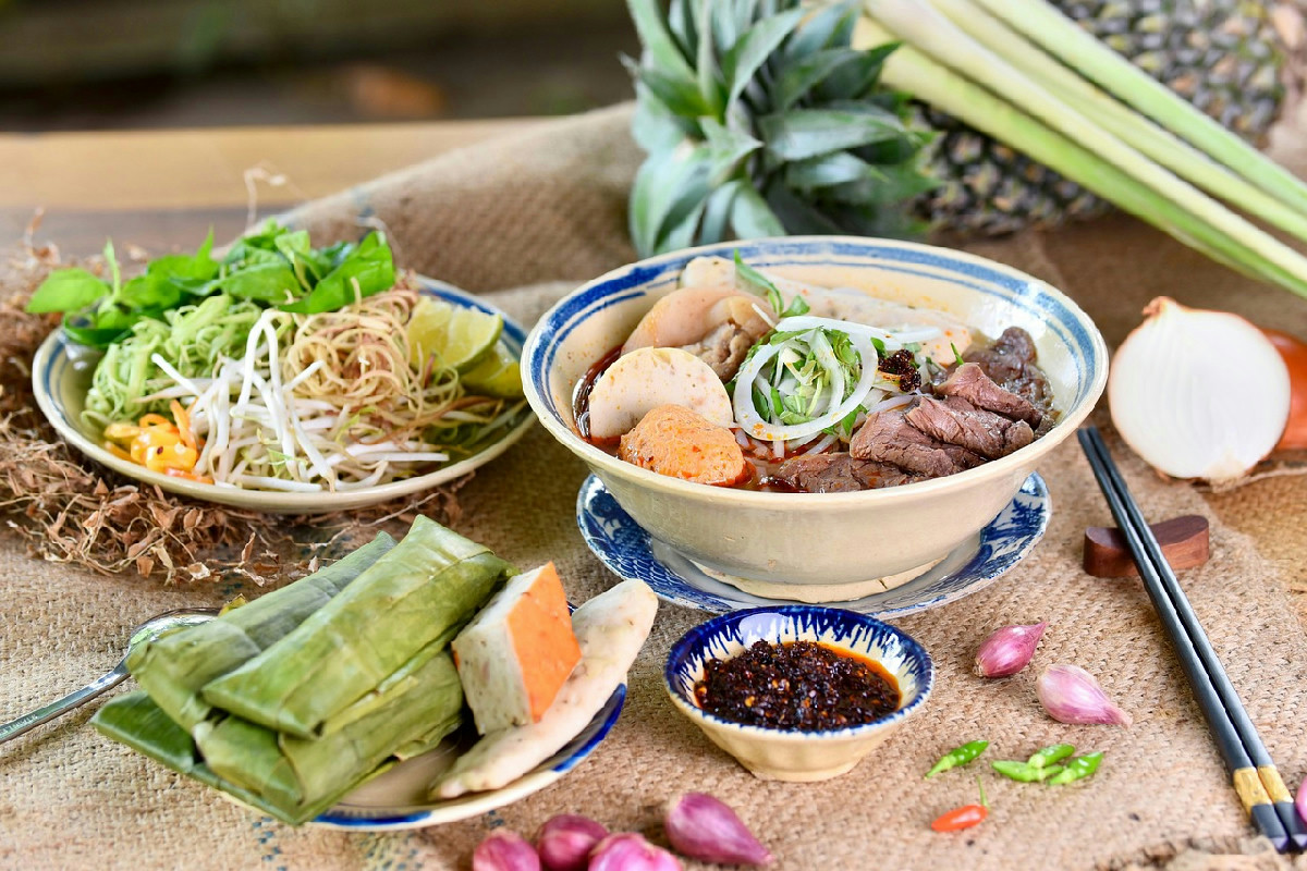 Colesterolo alto e alimentazione: come la dieta influenza la salute e le terapie farmacologiche