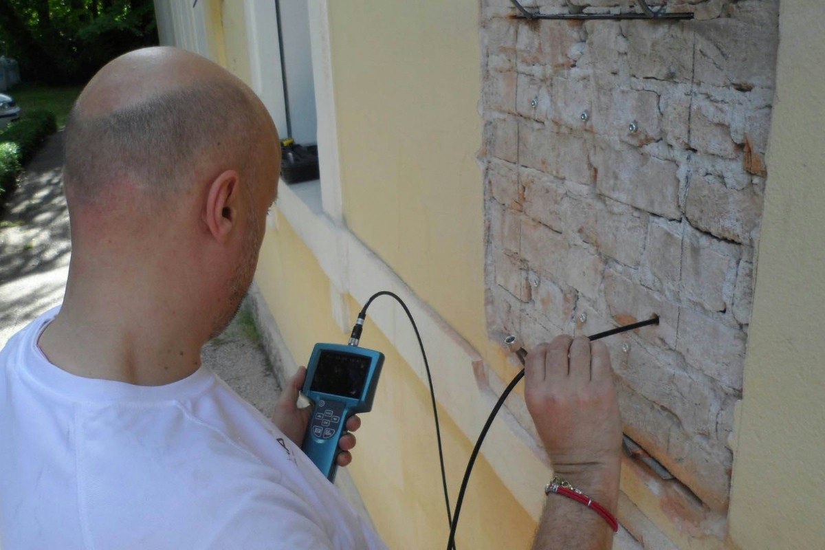 Controllo delle superfici murarie con tecniche non invasive senza demolire le pareti