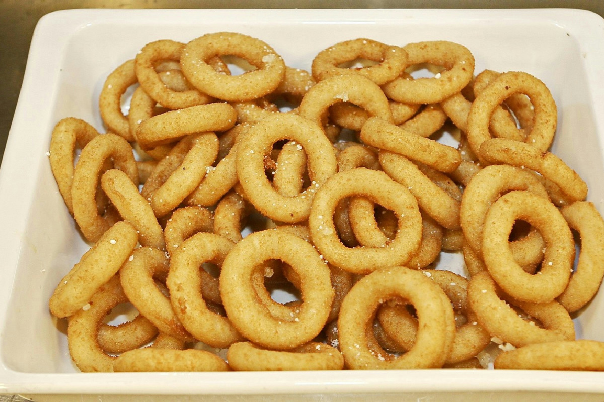 Cosa rende le cipolle fritte croccanti e irresistibili in ogni stagione dell'anno