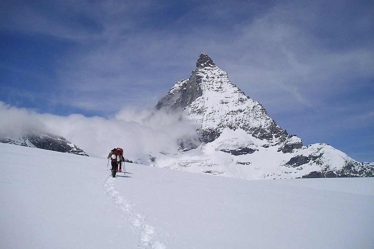Escursione con le ciaspole nel cuore del Piemonte tra paesaggi innevati della Certosa di Pesio