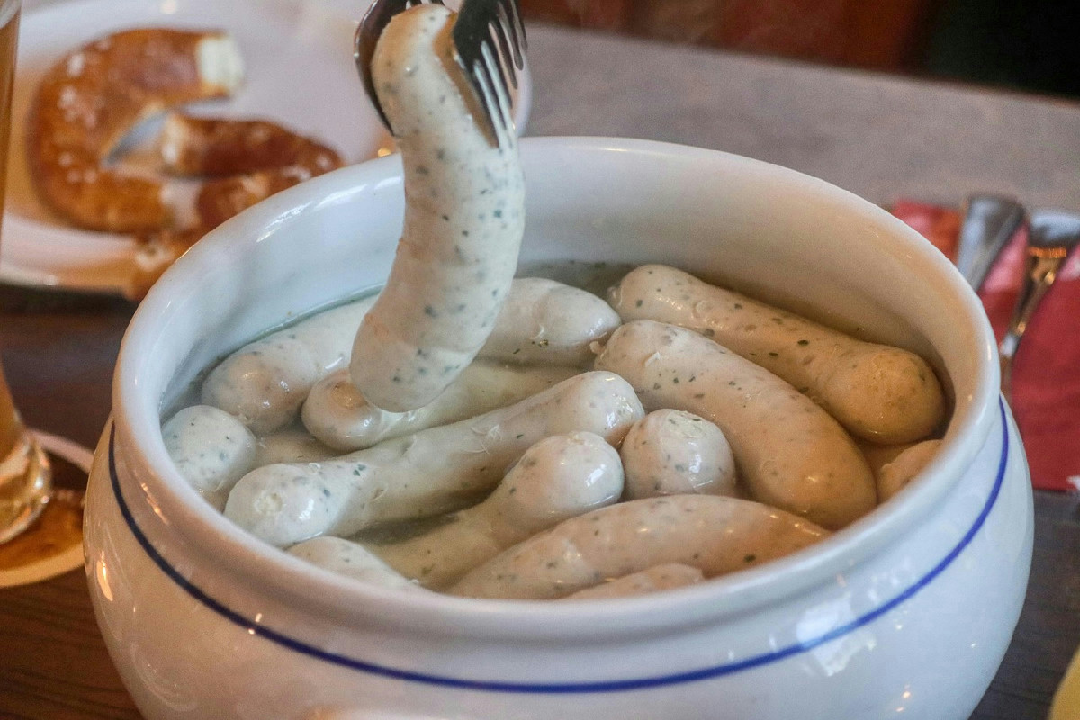 Il segreto per un risotto cremoso con salsiccia e stracchino dal sapore intenso e avvolgente